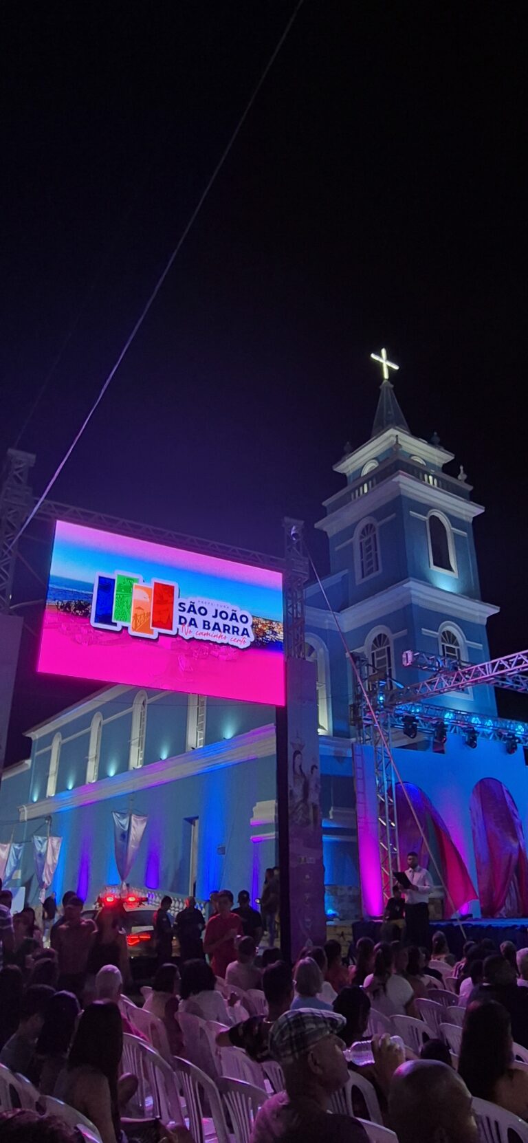 Igreja de Nossa Senhora da Penha, em Atafona - SJB, durante as festividades de abril