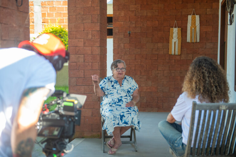 Bastidores da entrevista de Sônia Fererira ao projeto Mulheres de Areia, Memórias de Atafona